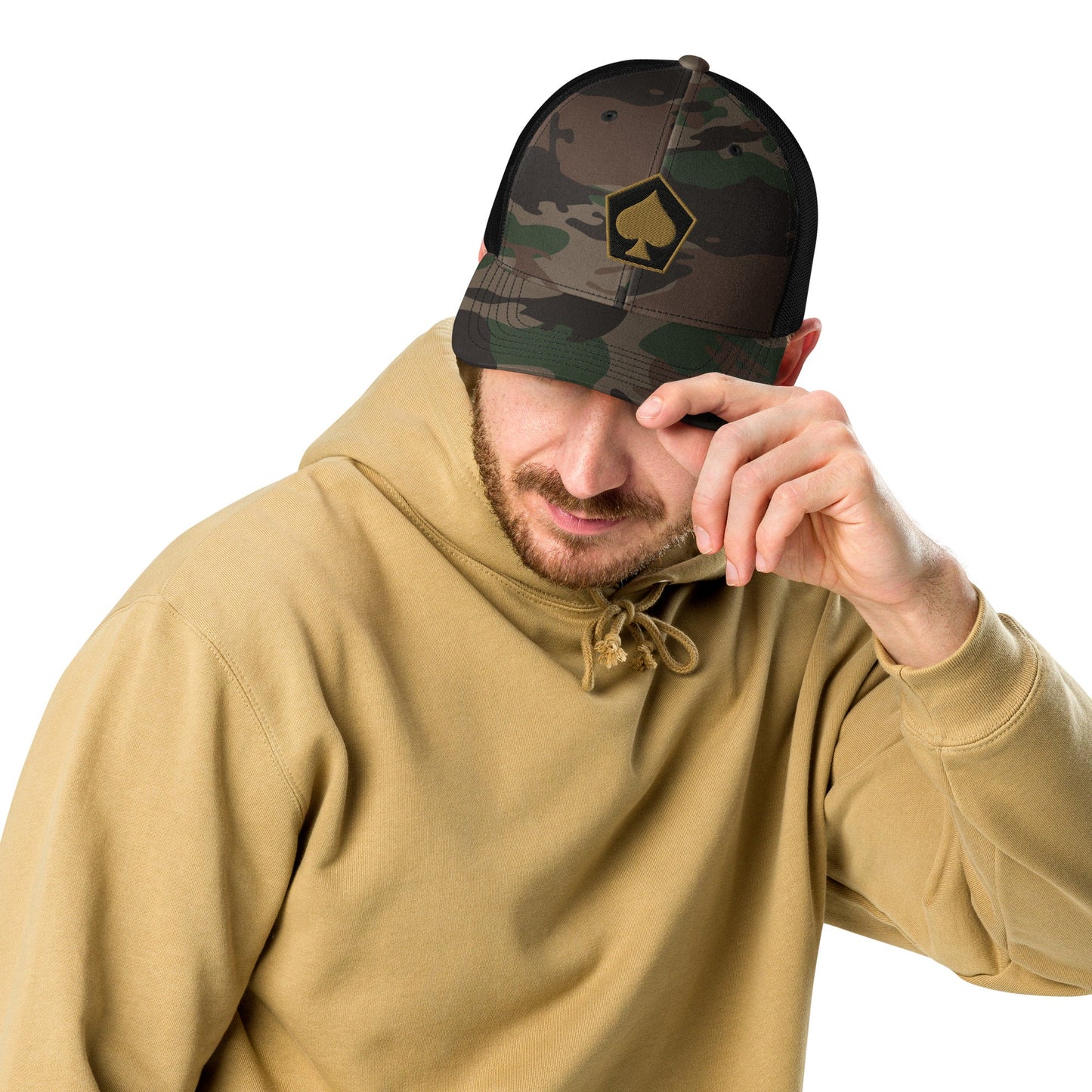 Camouflage trucker hat-1